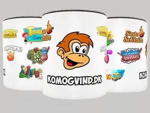 🐵 Nyt Komogvind-krus og abe-T-shirts på lager! ☕