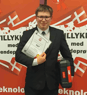 DJ3700